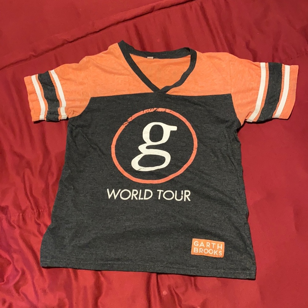 Garth Brooks shirt